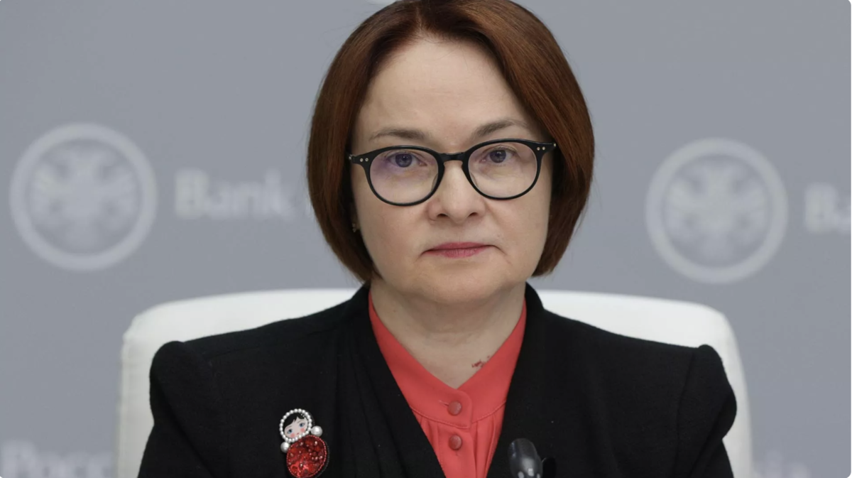 Самое главное - брошку купить ценой в твою готовую зарплату.