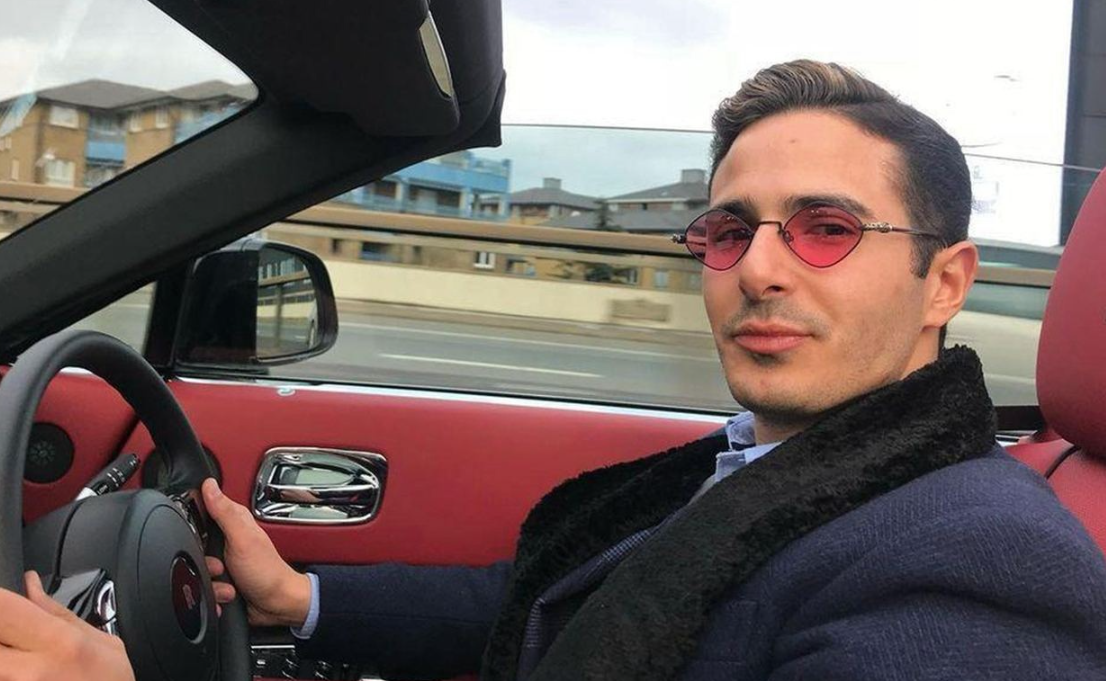 Кадр из фильма "Аферист из Tinder" / The Tinder Swindler (2022)