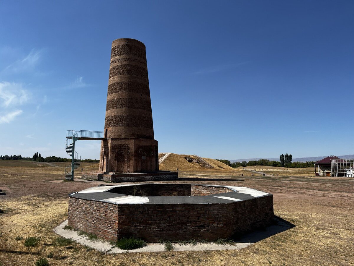 Башня Бурана.