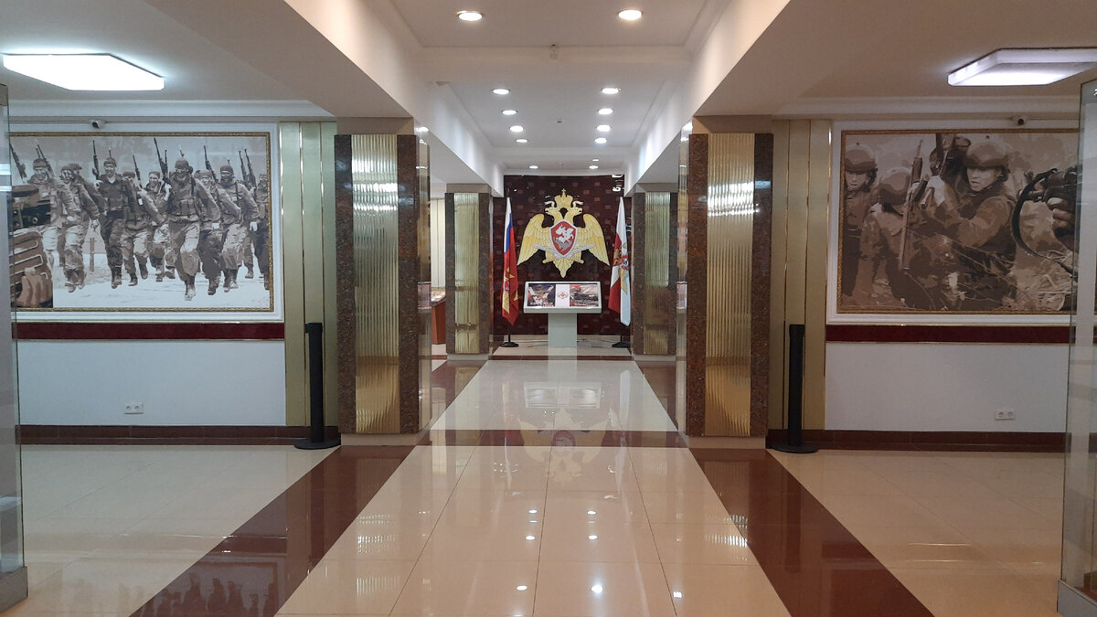 В фойе Центрального музея войск Национальной гвардии России