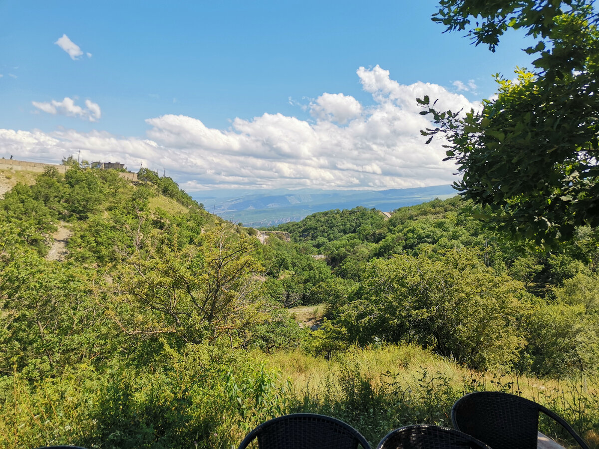 Обед в кафе Хадум