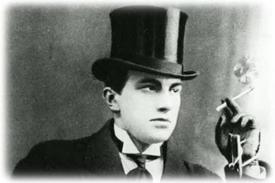    Любил Маяковский