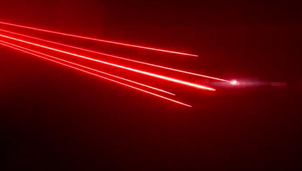 Бегу со скоростью света. Девочка двигается со скоростью света. Гиперпространство звездные войны. Прыжок в гиперпространство. Как двигаться быстрее скорости света.