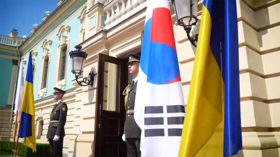    Зеленский заявил, что обсудил с президентом Южной Кореи реализацию "саммита мира" Юлия Шелковенко