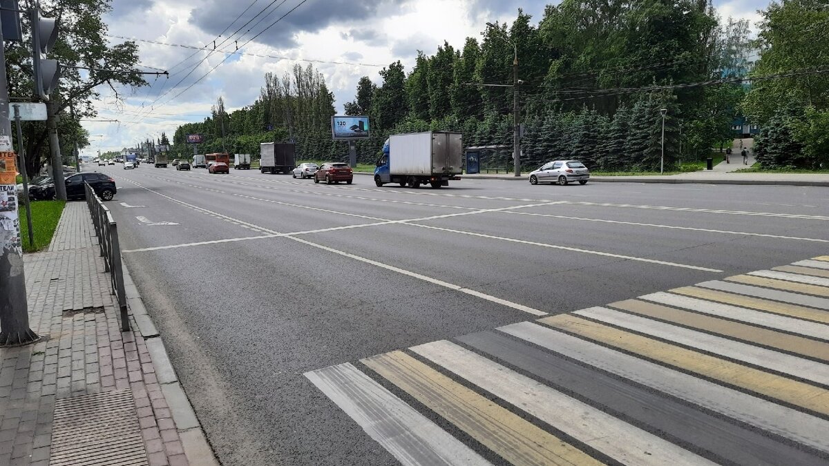     Проекты трех очередей дублера проспекта Гагарина в Нижнем Новгороде могут быть одобрены госэкспертизой до конца лета 2023 года. Об этом стало известно 20 июля на заседании комитета ЗСНО по транспорту, где присутствовал корреспондент NewsNN.