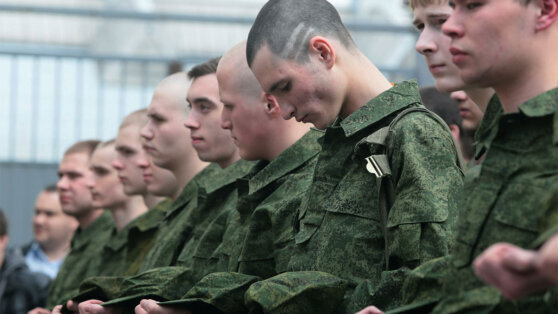    Госдума приняла закон о повышении призывного возраста в России Ксения Пудовкина