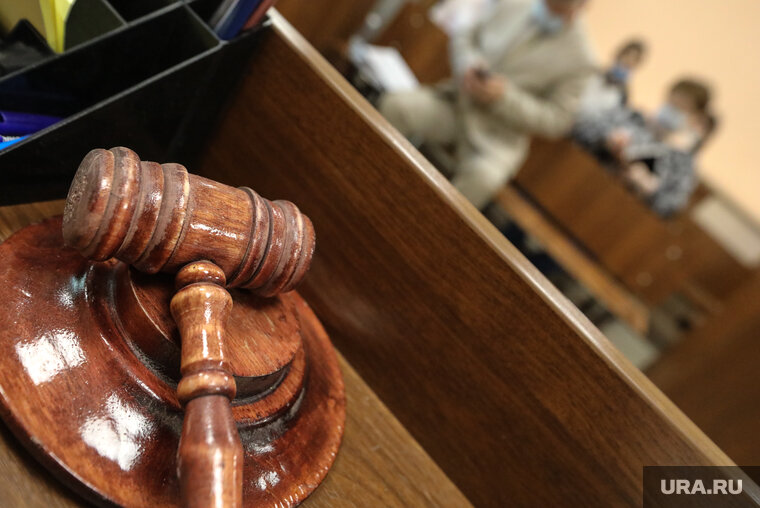    Бизнесмен и власти спорят о правоте в суде