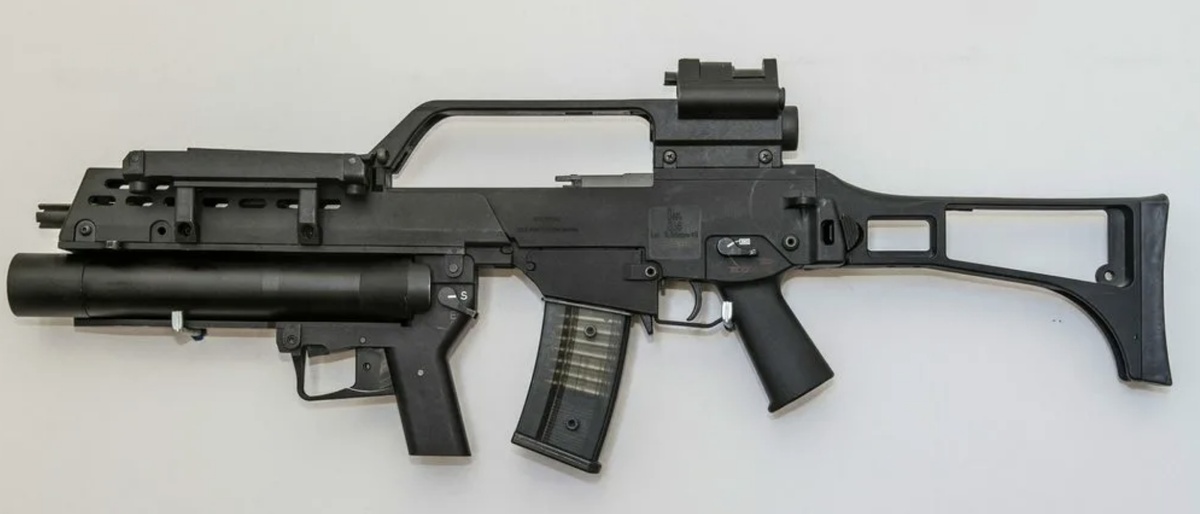 Ag 36. G36k ag36. Автомат HK g36. Штурмовая винтовка ag36. G36k с подствольным гранатометом.