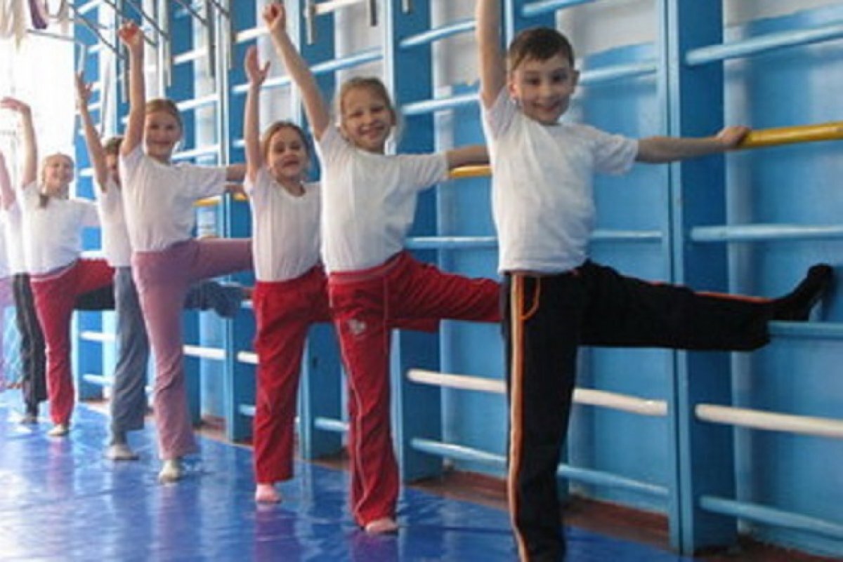 Дают справку. Придется ли школьникам получать допуск к физкультуре ...