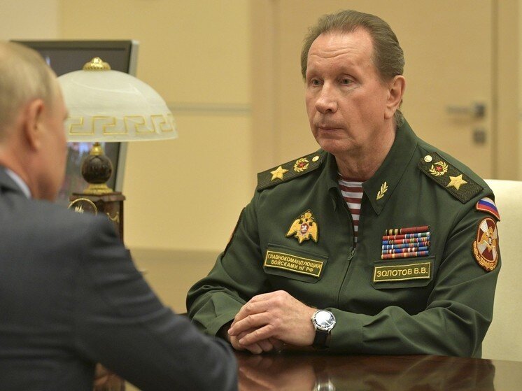     Глава Росгвардии В.Золотов и президент РФ В.Путин / kremlin.ru