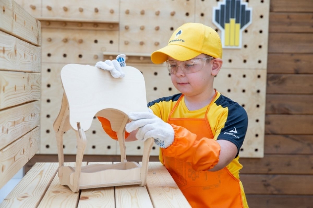    На пешеходной улице Тюмени открылась уникальная детская площадка