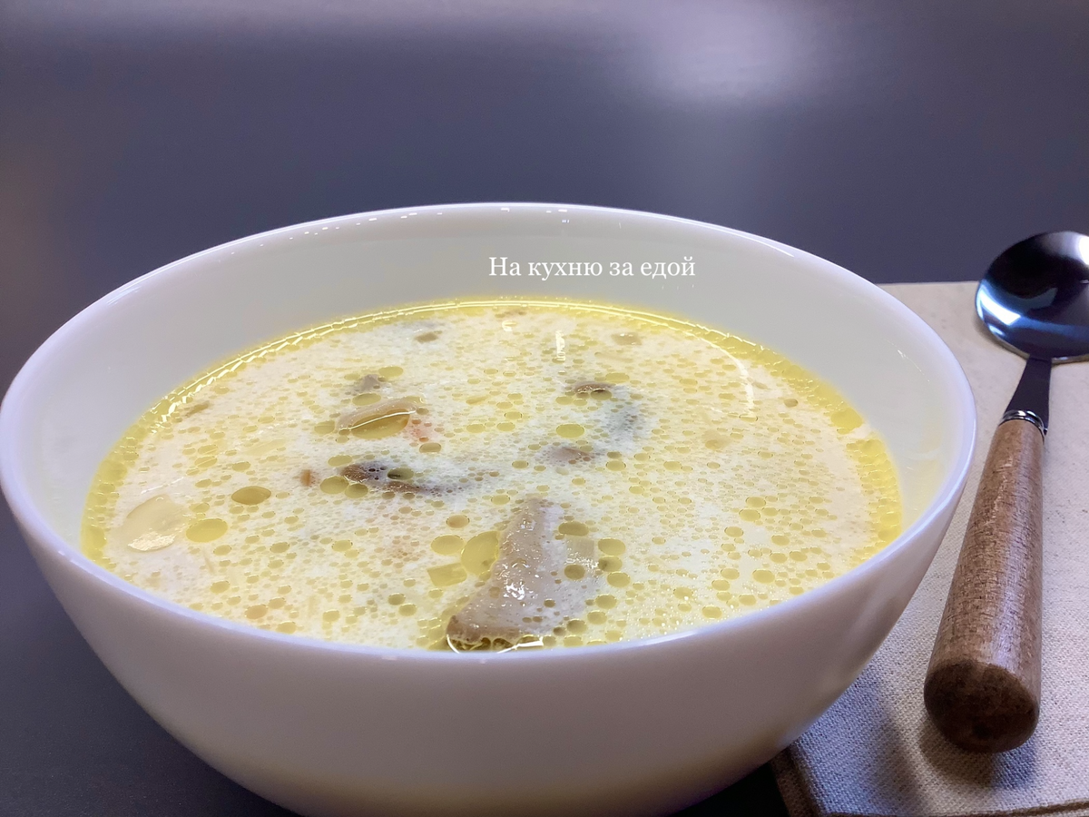 Суп из сушеных грибов со сливками