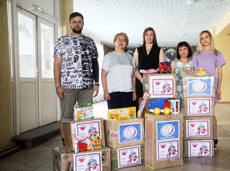    В Бузулукском районе провели акцию «Подари игрушку — получи улыбку» для дошколят из ЛНР Белов Михаил Александрович
