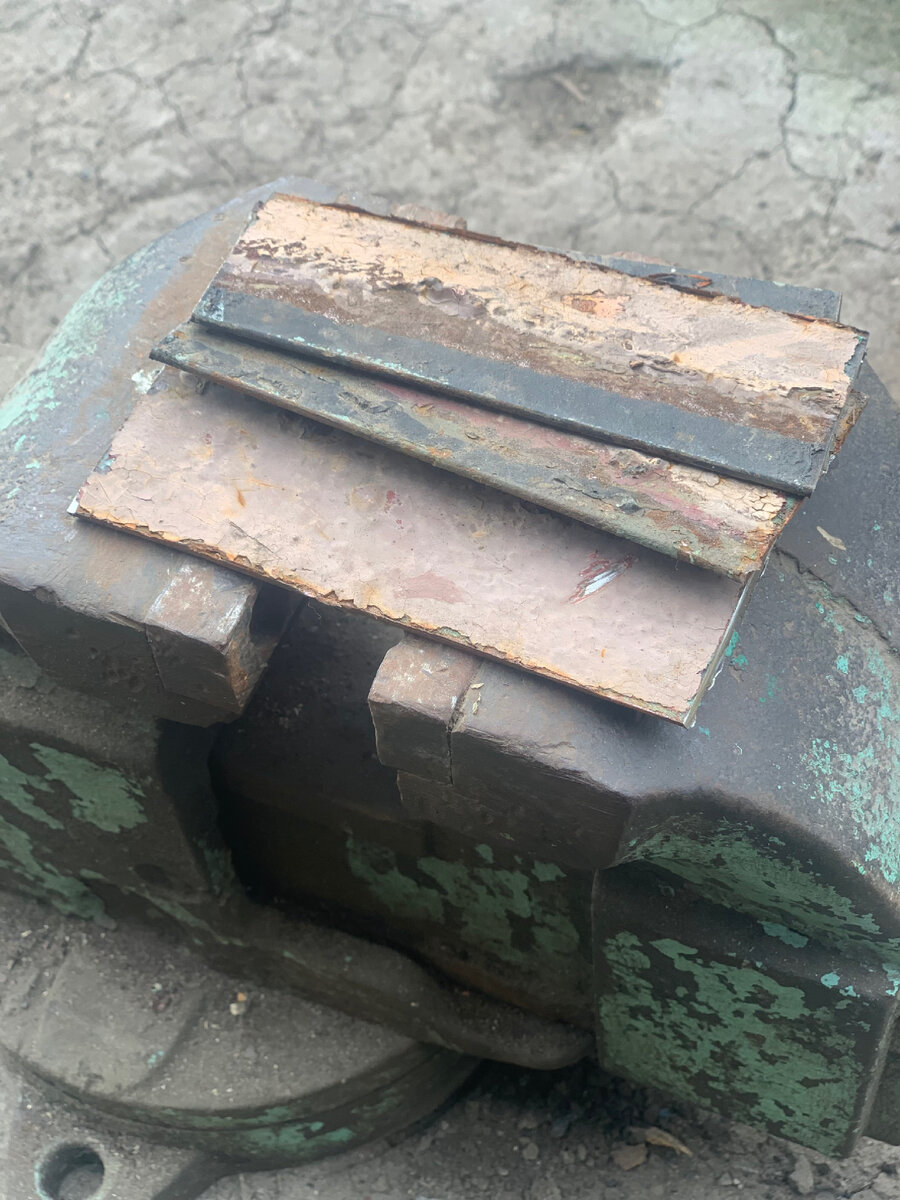 Пластины на фото 12,5 см в длину 