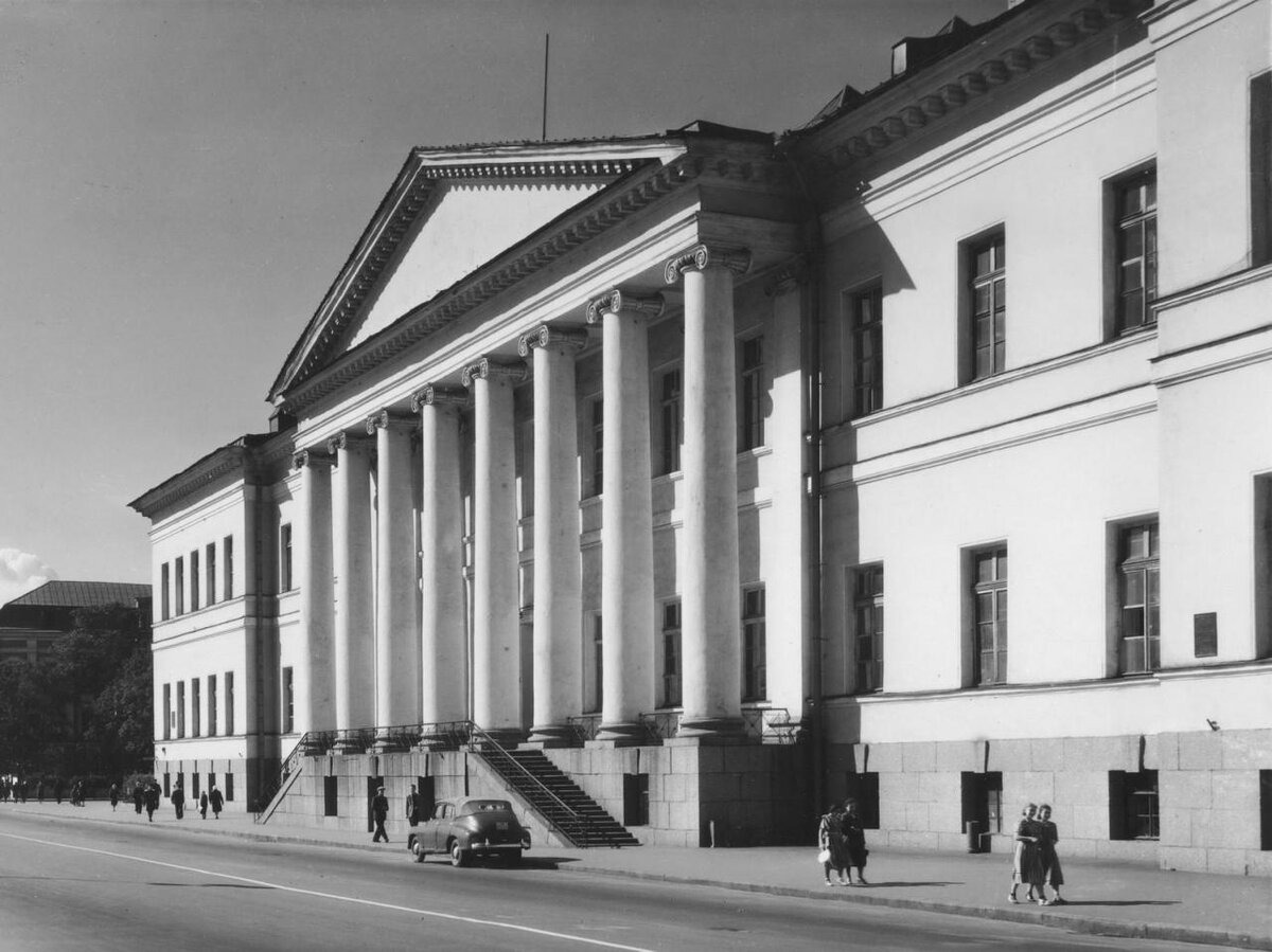 Академия наук в петербурге. Академия наук в Петербурге 18 век. Здание Академии наук в Петербурге 18 век. Петербургская Академия наук 20 век. Санкт-Петербургская Академия наук 19 век.