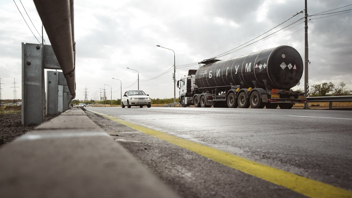     В субботу, 12 августа, в Казани перекроют дороги из-за проведения спортивного мероприятия. Об этом на деловом понедельнике сообщил председатель комитета физкультуры и спорта Линар Гарипов.