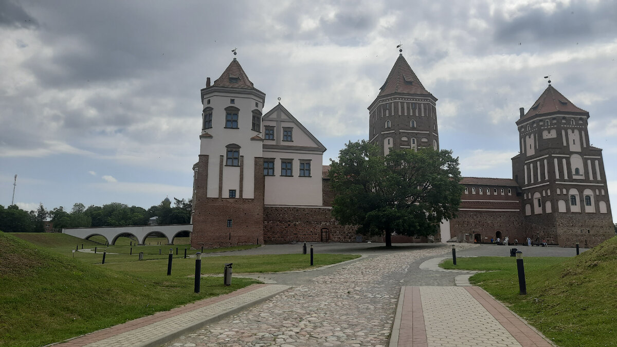 Мирский замок