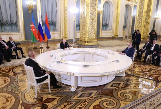    Встреча Владимира Путина с президентом Азербайджана Ильхамом Алиевым и премьер-министром Армении Николом Пашиняном