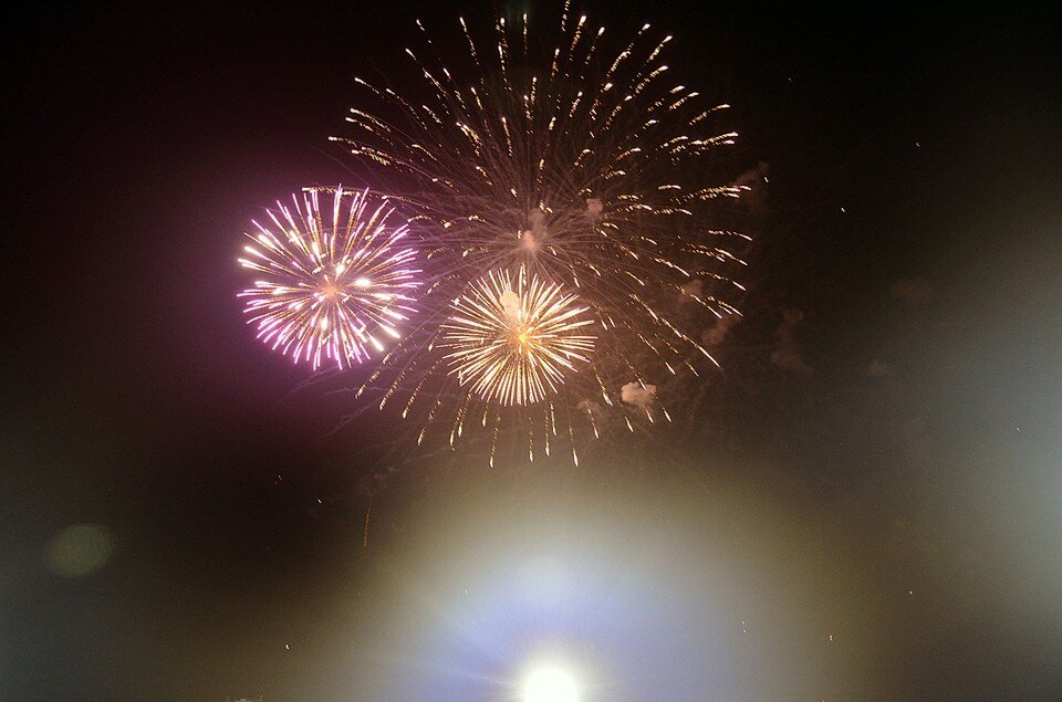    Праздничный фейерверк в честь Дня города Ульяновска начнется в 22.00 . Фото архив КП Дарья ЧИСТОПРУДОВА