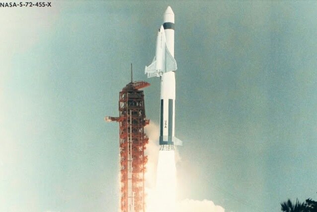 "Вторая жизнь" для двигателя Ф-1 (запуски "Шаттлов") так и осталась мечтаниями компании-изготовителя Rocketdyne в виде рисунков