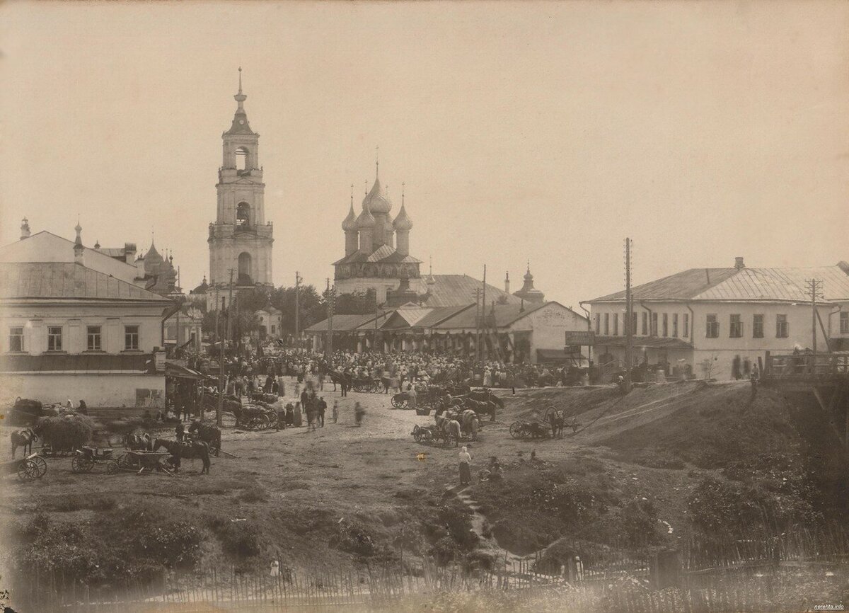 Нерехта. Базарная площадь. 