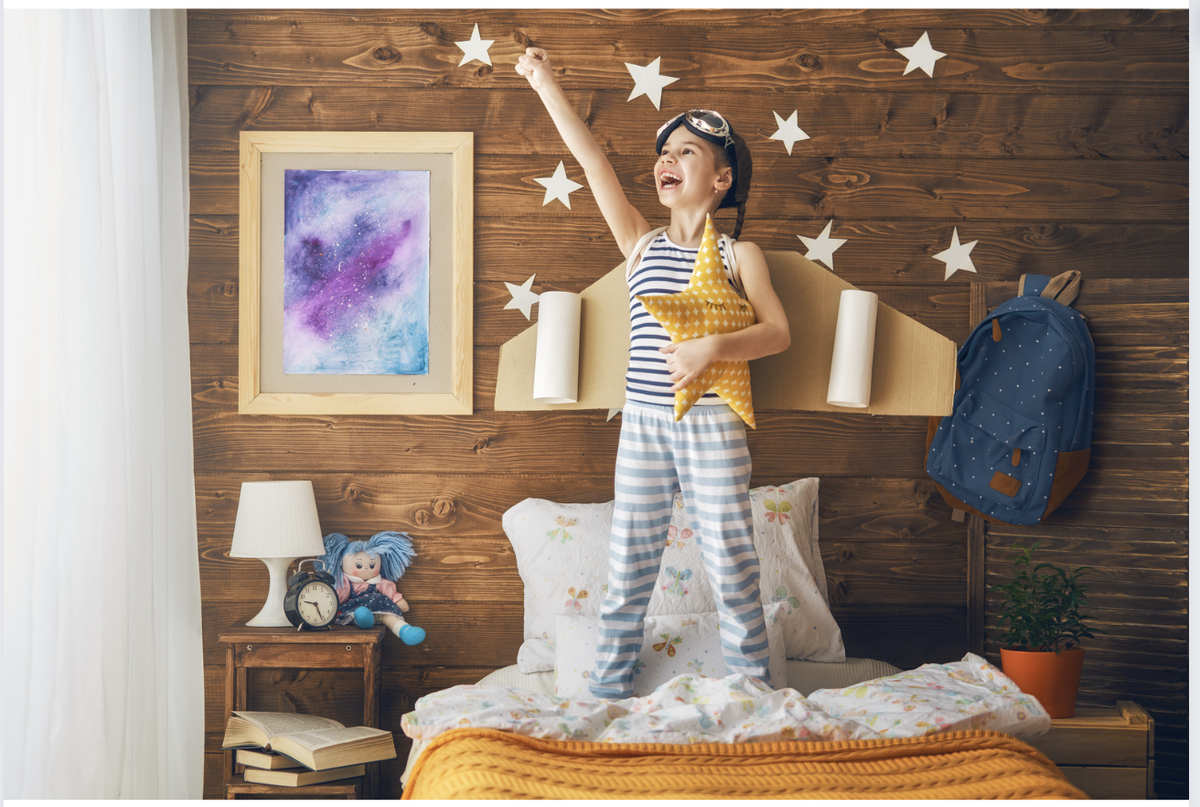 Объясняете детям, что семья - это единое целое и все вопросы сперва нужно решать на семейном совете. 