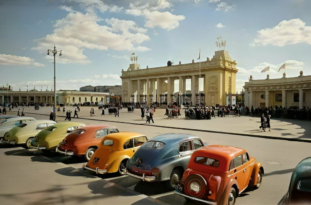 На фото: город Москва, 1950-е годы