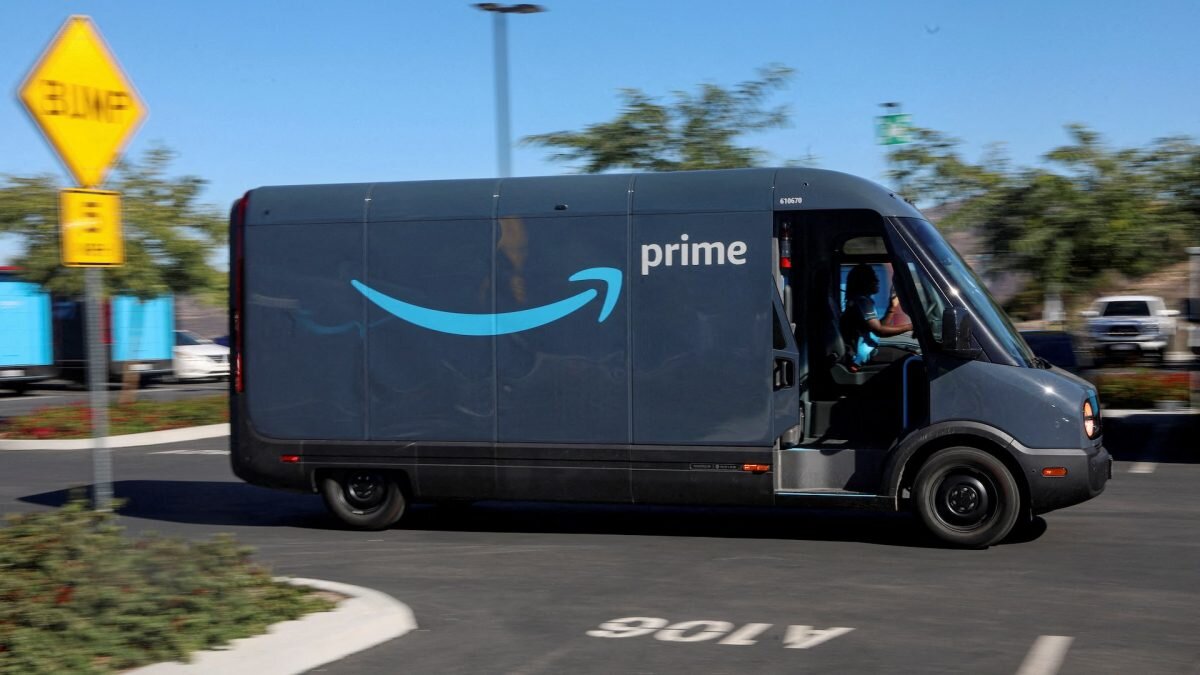    Фото: REUTERS/Sandy Huffaker/File Photo Август Макаров