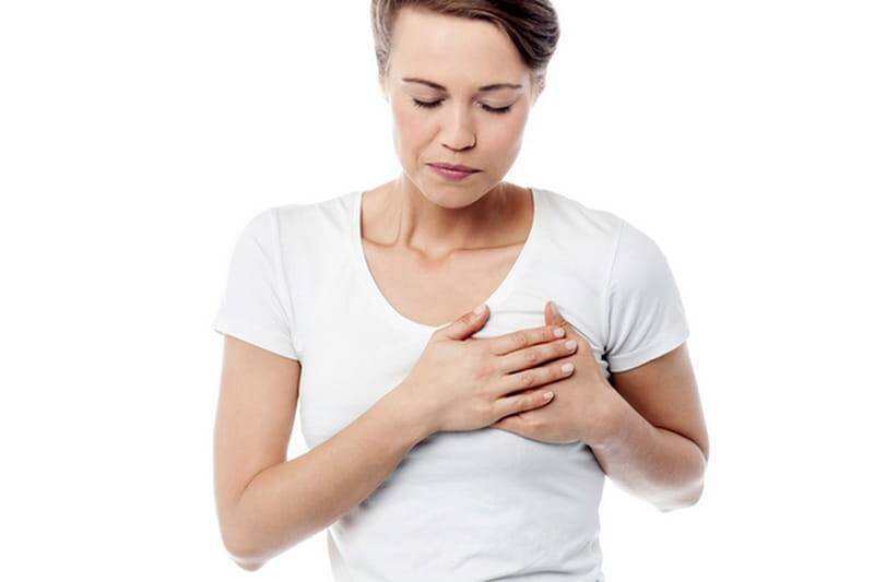 Головная боль температура боль в груди. Боли в молочной железе в послеродовом периоде. Кормление грудью боль.