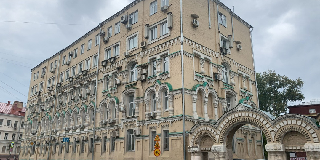 Москва надстроенная. 10 интересных столичных зданий с увеличенной этажностью