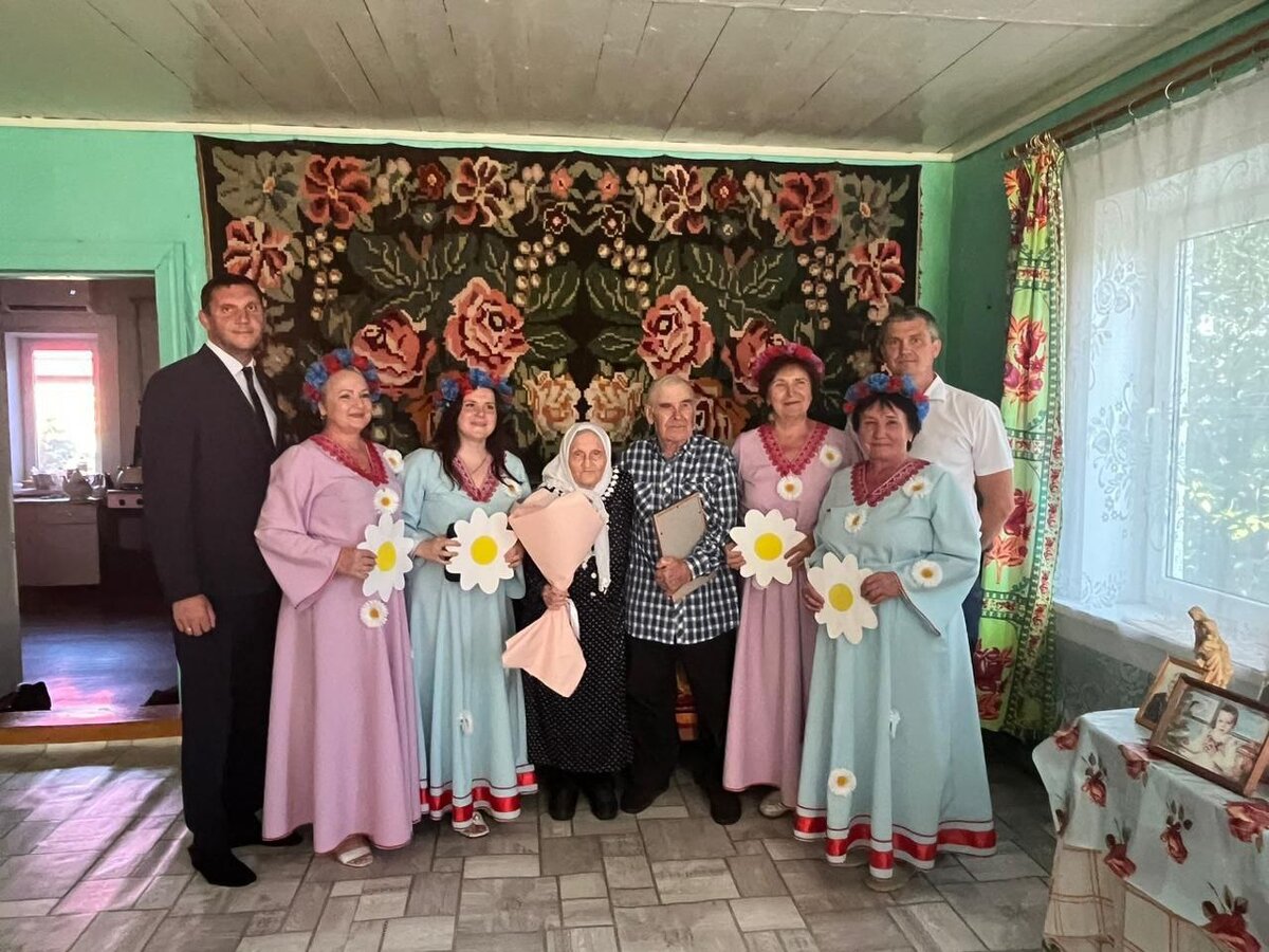    Константин и Раиса Пилюгины из села Городище удостоены медали «За любовь и верность» Андрей Севостьянов