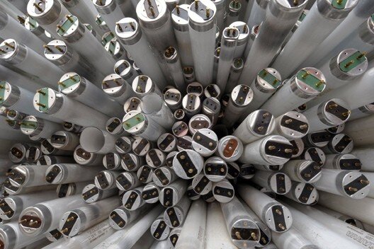    Ртутьсодержащие лампы для последующей утилизации принимают в "Спецавтотрансе" на Кирилловском шоссе, 50.