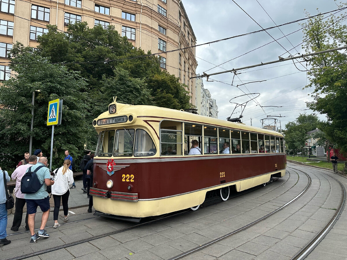 Выставка трамваев. Ретро трамвай. Ретро трамвай Москва. Московский трамвай.