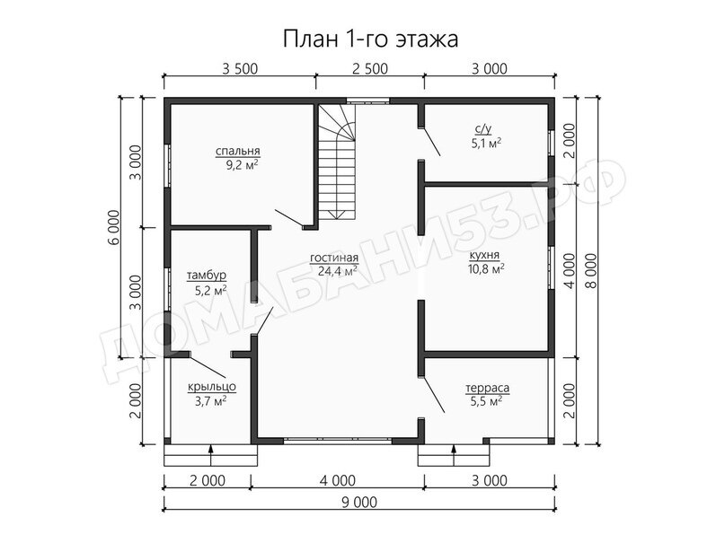 Планировка первого этажа со спальней, гостиной, санузлом и кухней. 