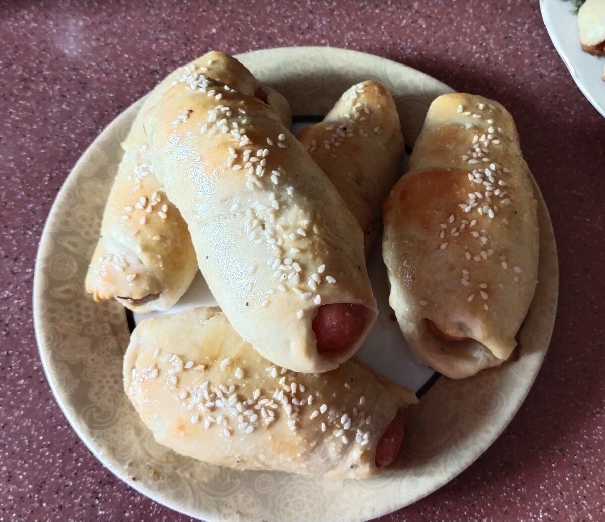 Сосиски в тесте я делала первый раз в жизни! ))) 