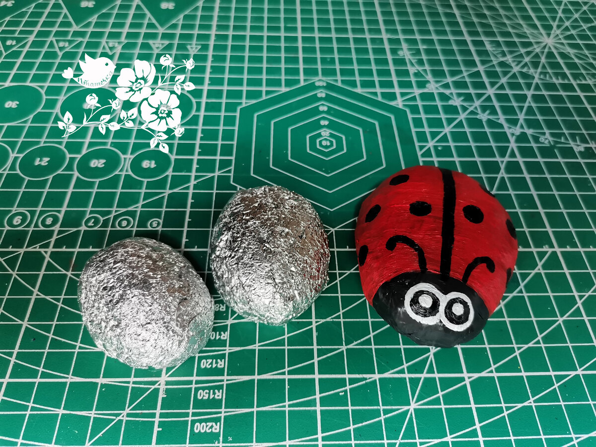 Основа и готовая садовая фигурка