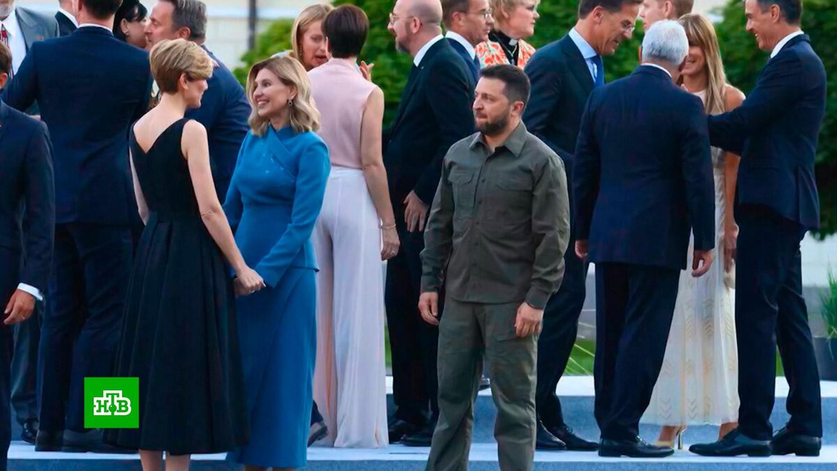    Одинокий Зеленский: саммит НАТО не оправдал надежд Киева