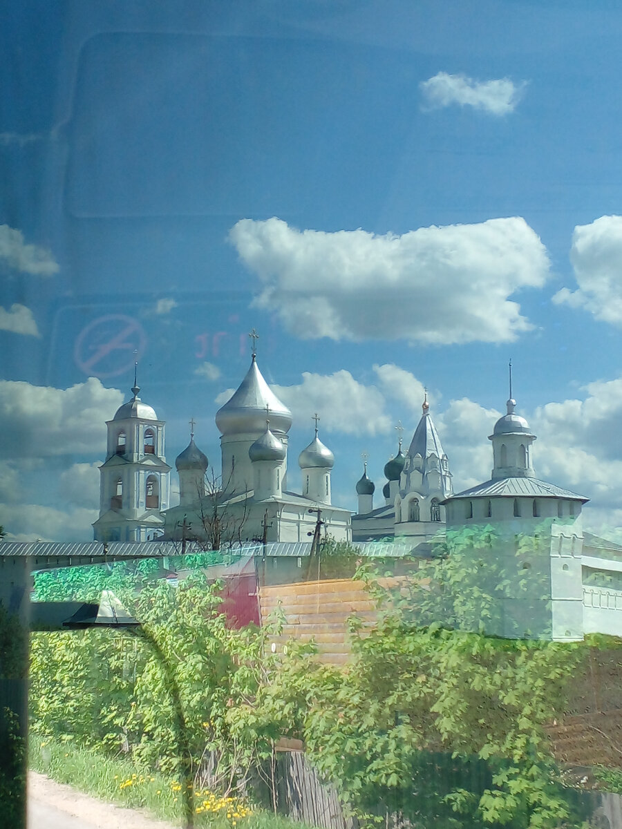 вид из окна автобуса на экскурсии