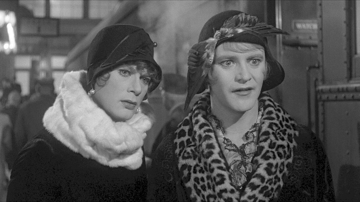 Кадр из фильма "В джазе только девушки" (1959)
