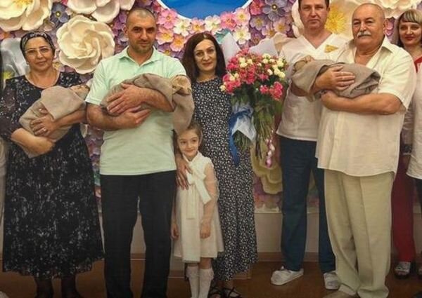 Рожденные в ростове на дону. Тройняшки родились в череповце. Перинатальный центр ростов фото. Рожденные в ростове на дону. Десногорск тройня.