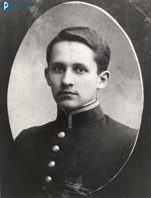 П.О. Сухой – гимназист. 1914 г. РГАНТД. Ф. 348. Оп. 3. Д. 104. Л. 1.