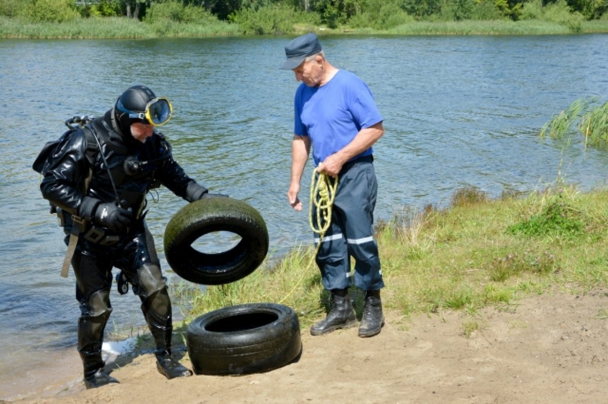    Водолазы очистили места для купания на 15 пляжах Нижнего Новгорода