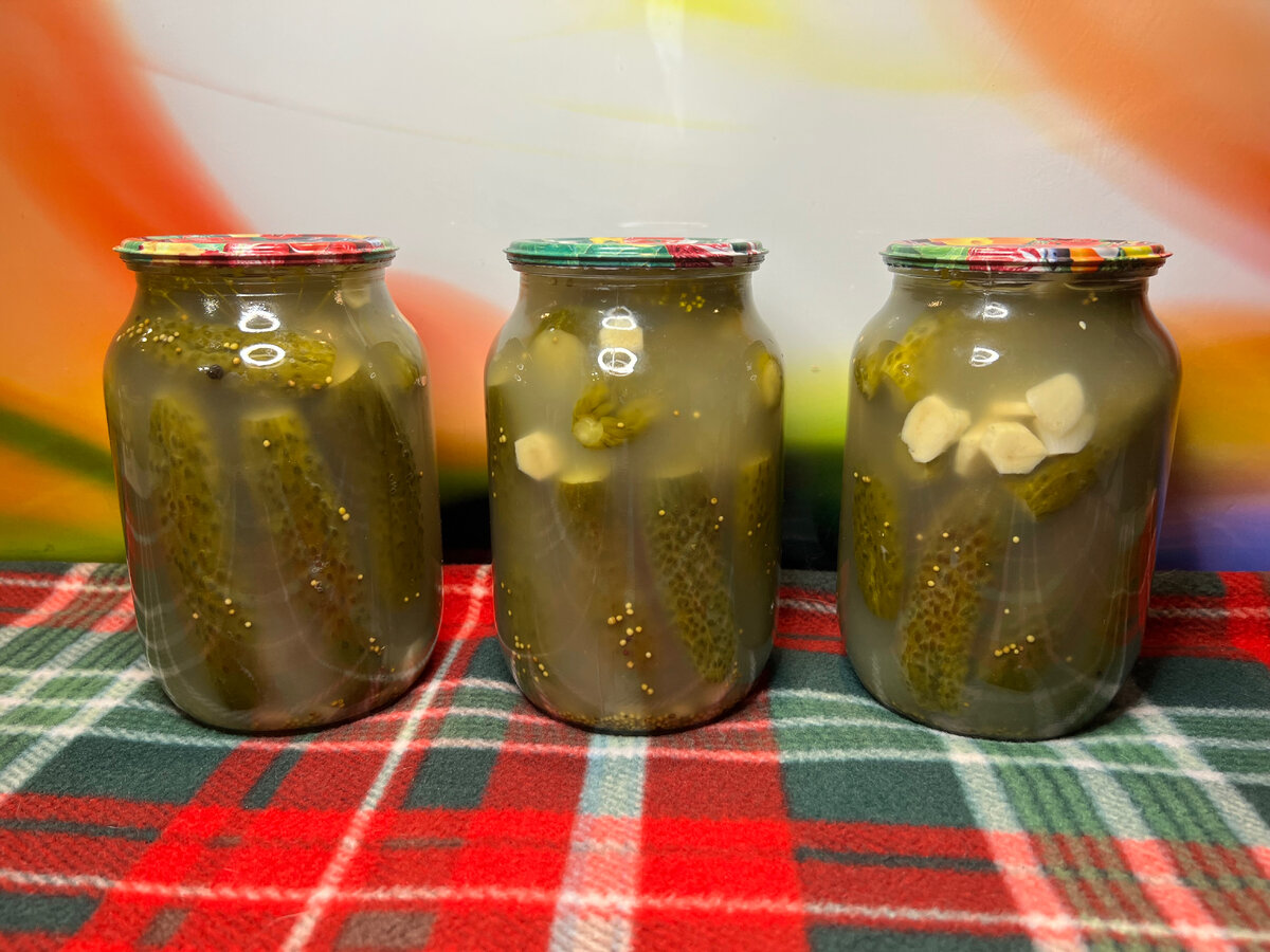 маринованные огурцы на зиму хранятся в шкафу