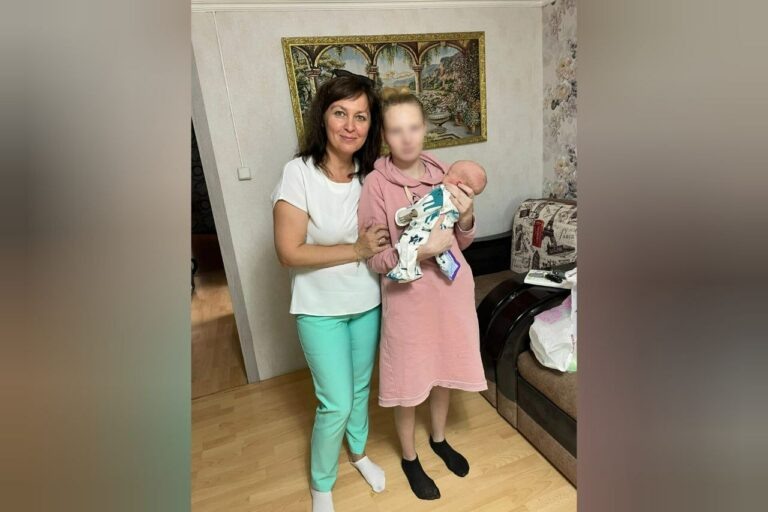    В Оренбурге детский омбудсмен Анжелика Линькова помогла найти новый дом 16-летней маме Белов Михаил Александрович