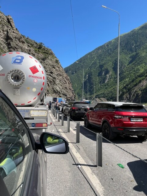 Пробка на выезде из Грузии