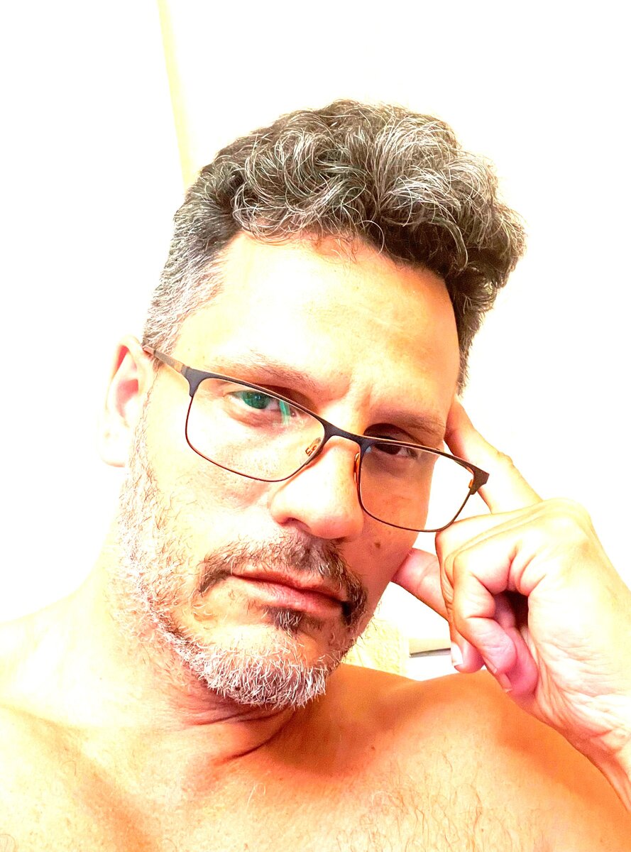 Аваков В.В. автор текста