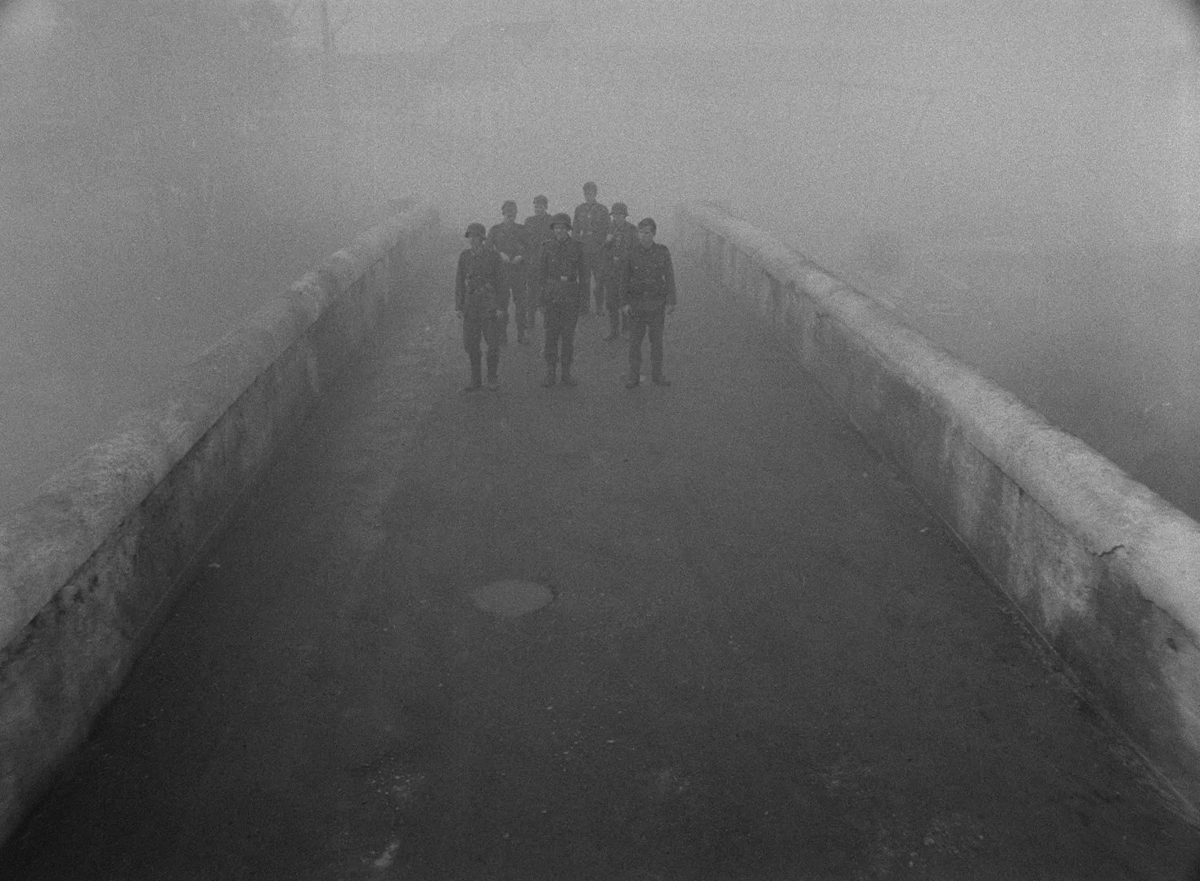 Люди против 1970. «Мост» (ФРГ, 1959). The Bridge 1959. Однажды на мосту карты.