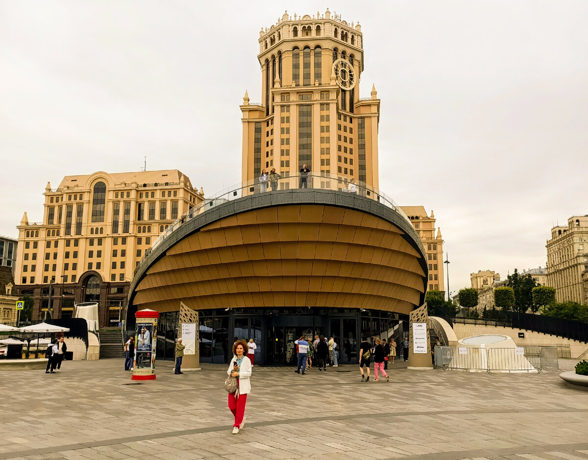 ТРЦ "Павелецкая Плаза", г.Москва, Павелецкая площадь,3