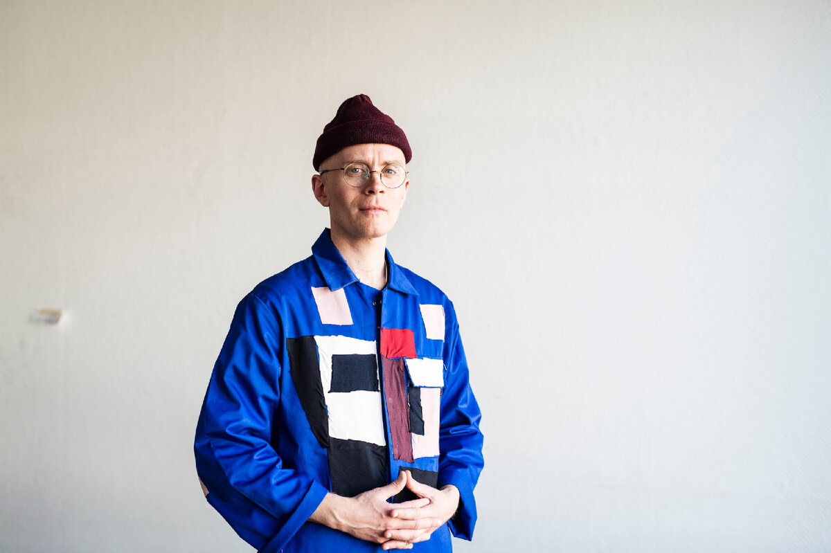 фото: https://www.npr.org/2022/07/25/1111730560/for-swedish-musician-jens-lekman-recrafting-old-albums-was-a-lesson-in-self-love