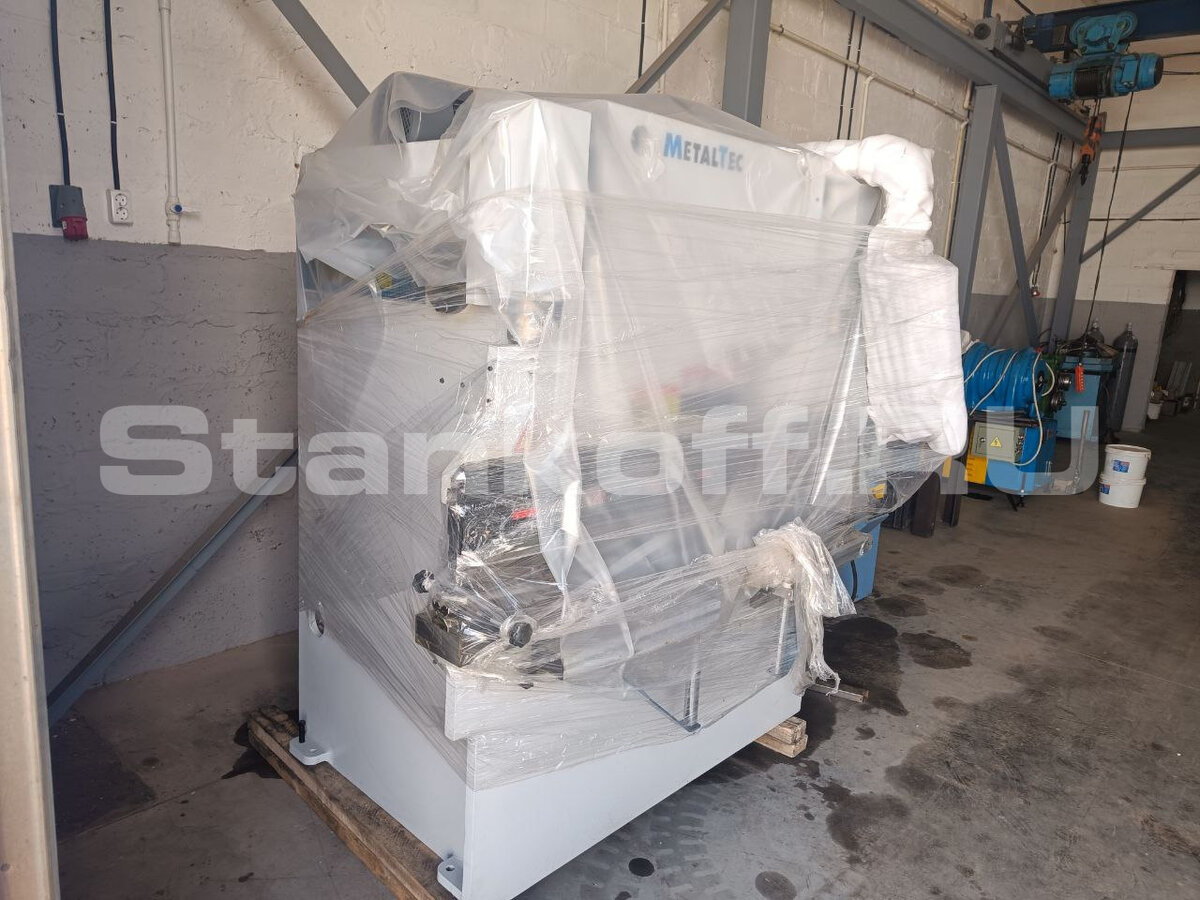 Станок в пленке

